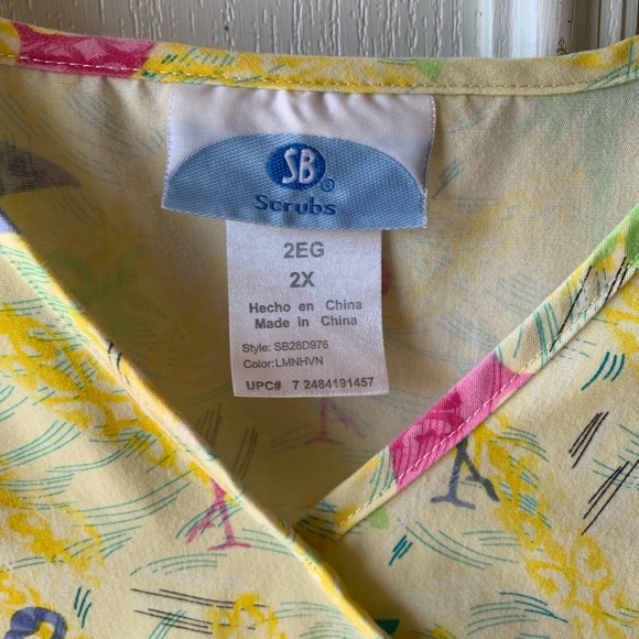 SB Scrubs | Scrub Top - Picture 3 of 3